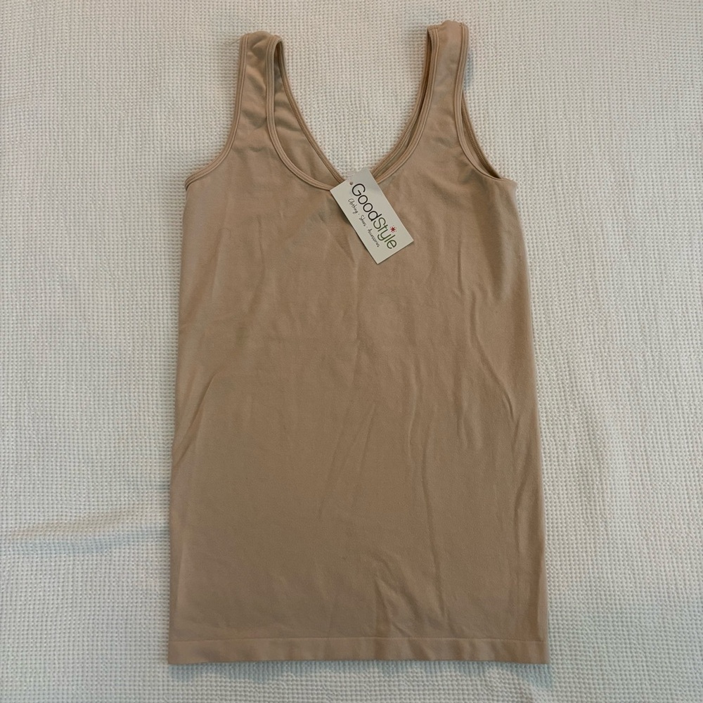 NWT Good Style Reversible Basic Tank women’s one size